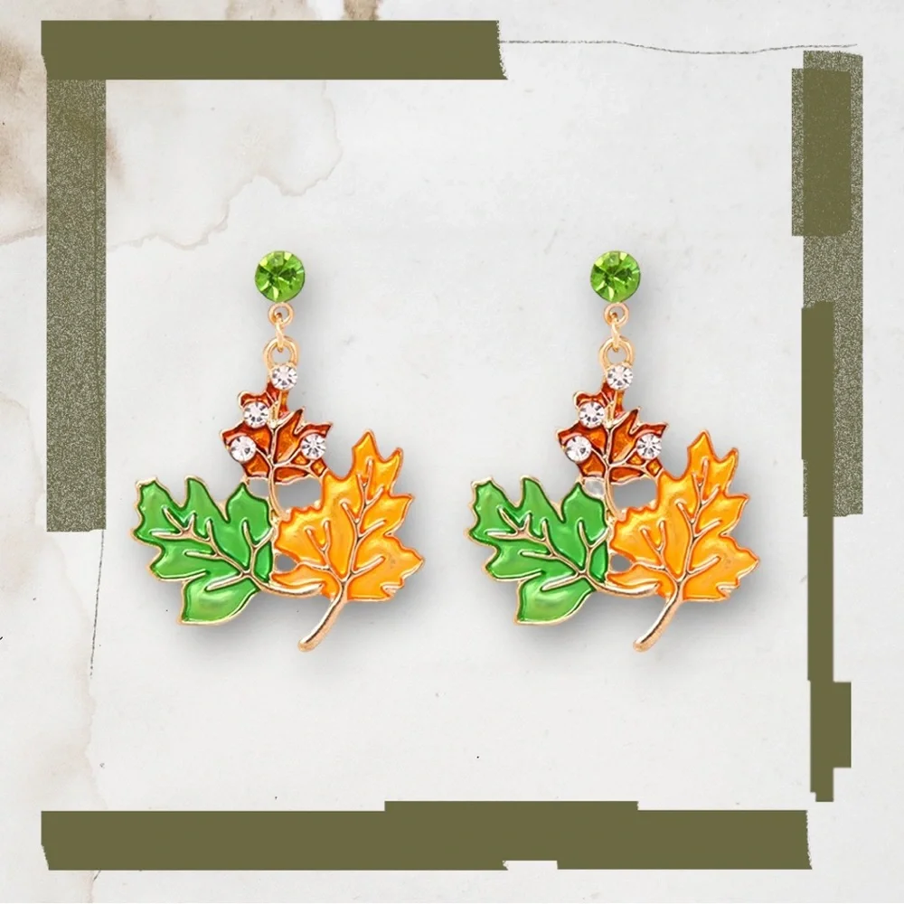 ADORABLE MAPLE LEAF DROP EARRINGS FOR FALL!